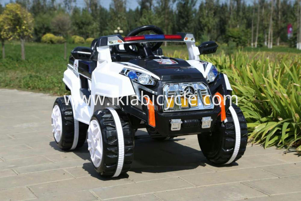 Viaxe en coche con control remoto